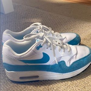 Teal Nike air max’s